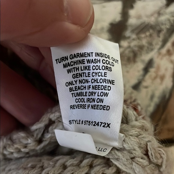 Freshman Cream and Brown V-Neck Sweater with Textured Knit - Picture 7 of 9